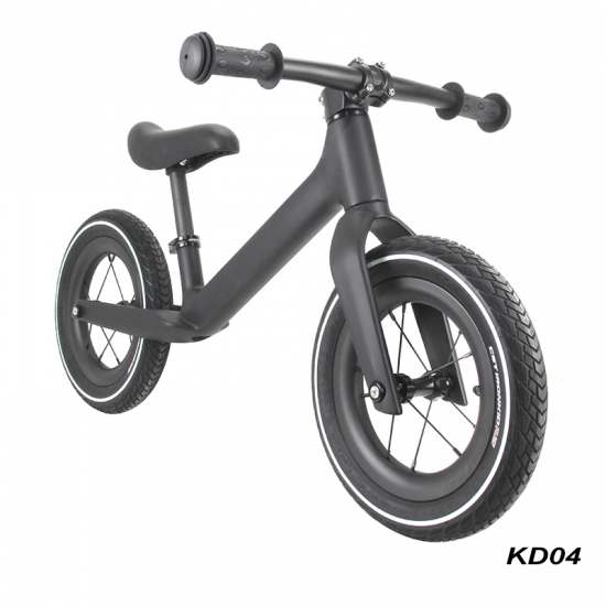 Rowerek biegowy dla dzieci z włókna węglowego
        